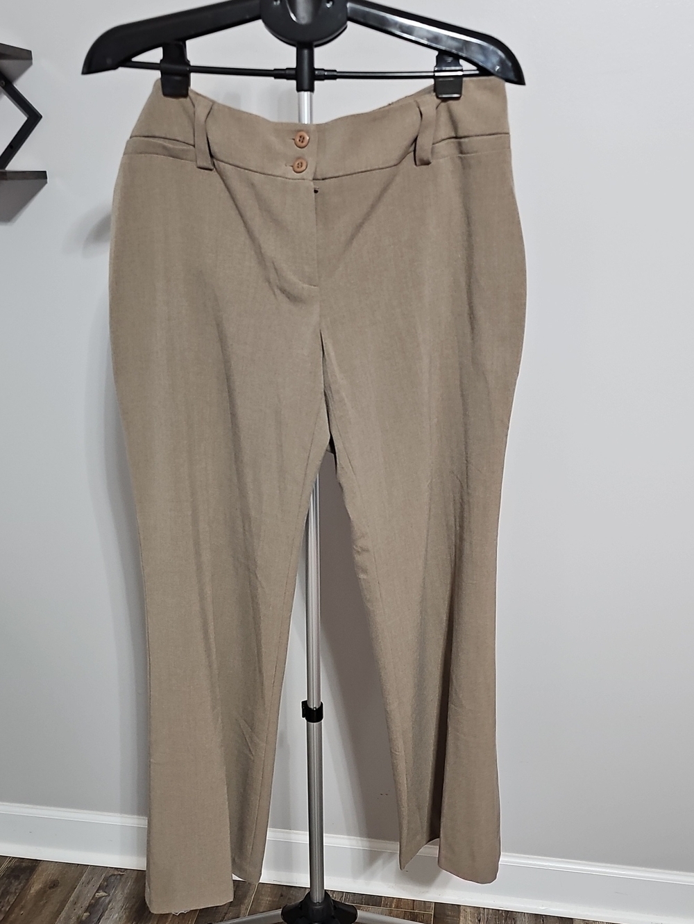 AB Studio Women's Straight-Leg Dress Pants in Taupe